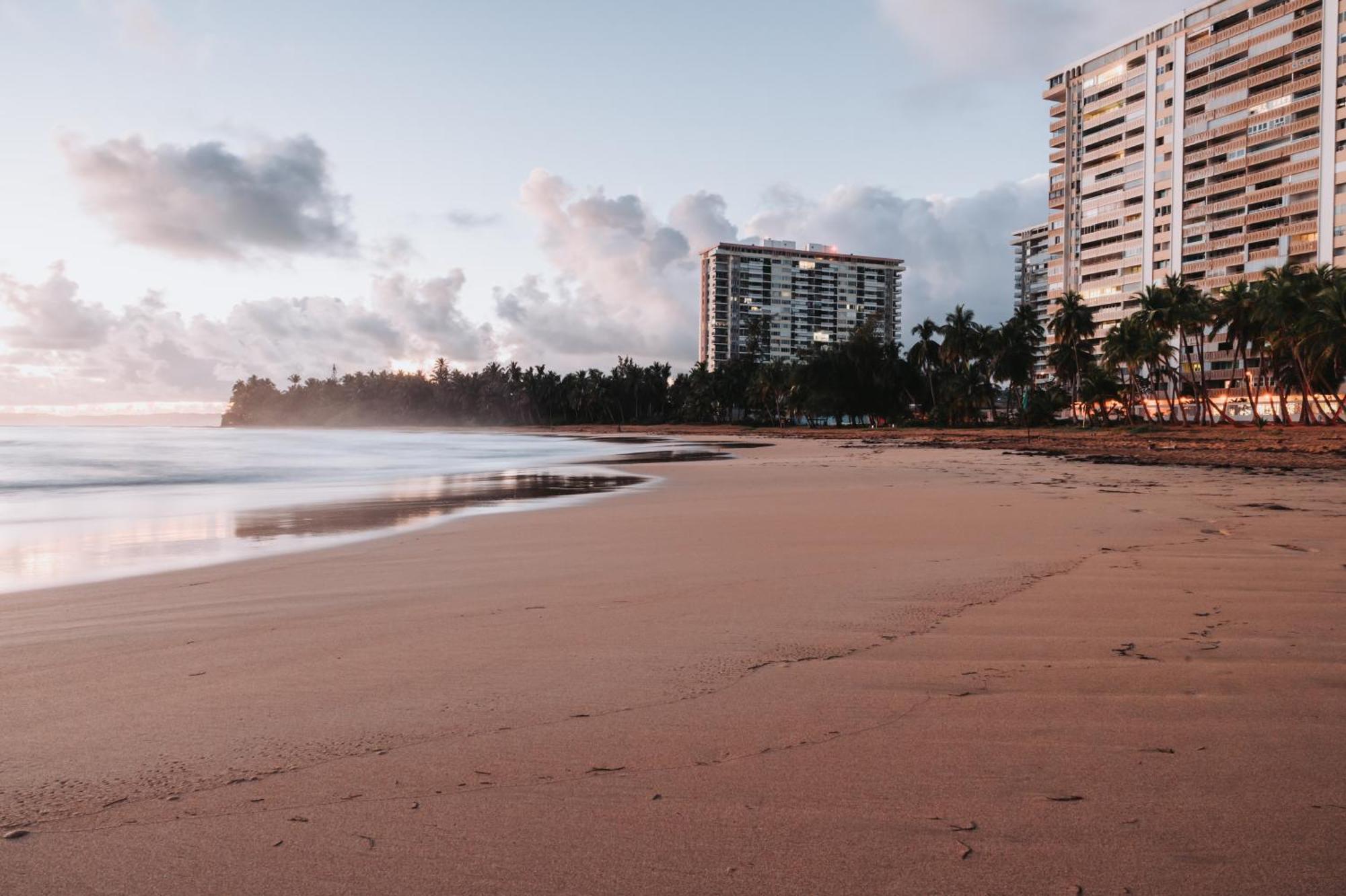 Oceanview Apartment Steps To The Beach لوكويللو المظهر الخارجي الصورة